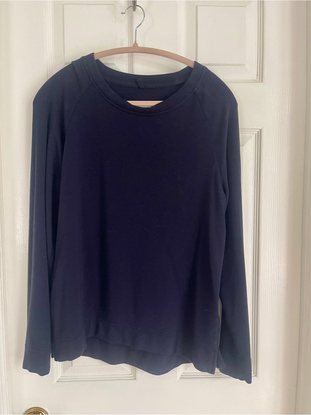 Lou & Grey Black Long-Sleeve Crew Sweatshirt